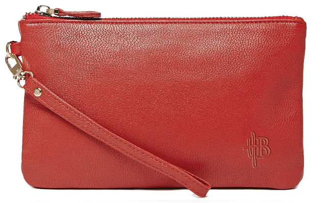 mightypurse charger in red, 9 lucky things for Chinese New Year that you never knew you needed